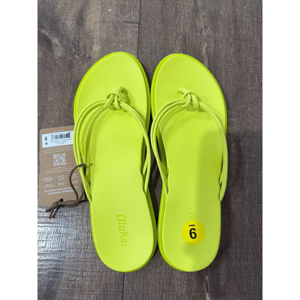 NWT OluKai Women Aka Flip Flop Neon‎ Yellow Sandals Size 9 Island Beach Vacation